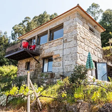 Casa Da Cardenha بيت للعطل