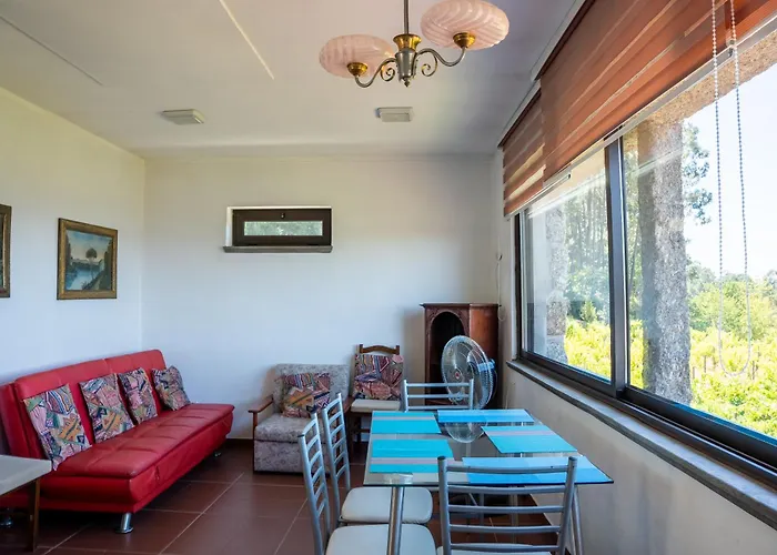 Casa Da Cardenha * قلعة بايفا